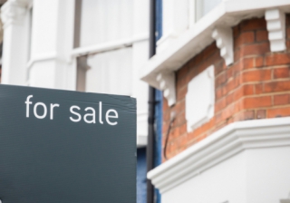 Majority of property professionals say 2024 market conditions will be 'no worse' than this year For sale 522