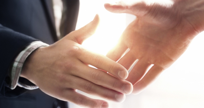 Case study: Norton Broker Services completes complex £330,000 purchase and refurbishment bridging case Handshake 56