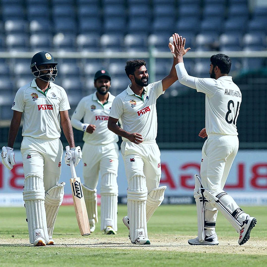 নিলামের খোলা বন্ধনী: চুক্তি, পার্স আর দেশ বদলের হিসাবখাতা